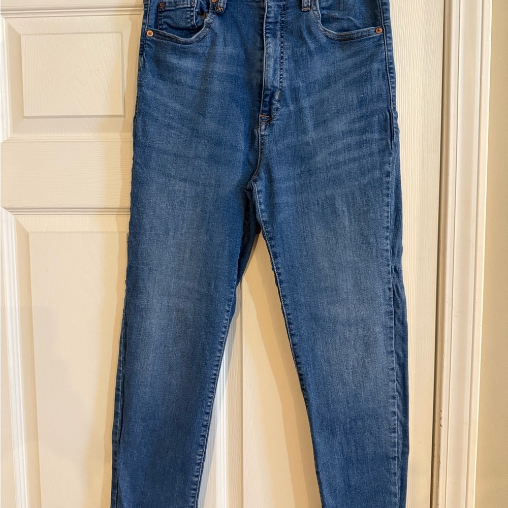 Aeropostale Women’s Dark Blue Skinny Jeans